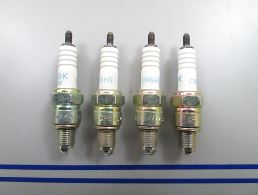 *NEW* (LOT OF 4) 0810 NGK Spark Plug CR6HS