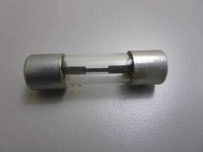 *NEW OEM* 0810 Volvo Penta Fuse 350965-5