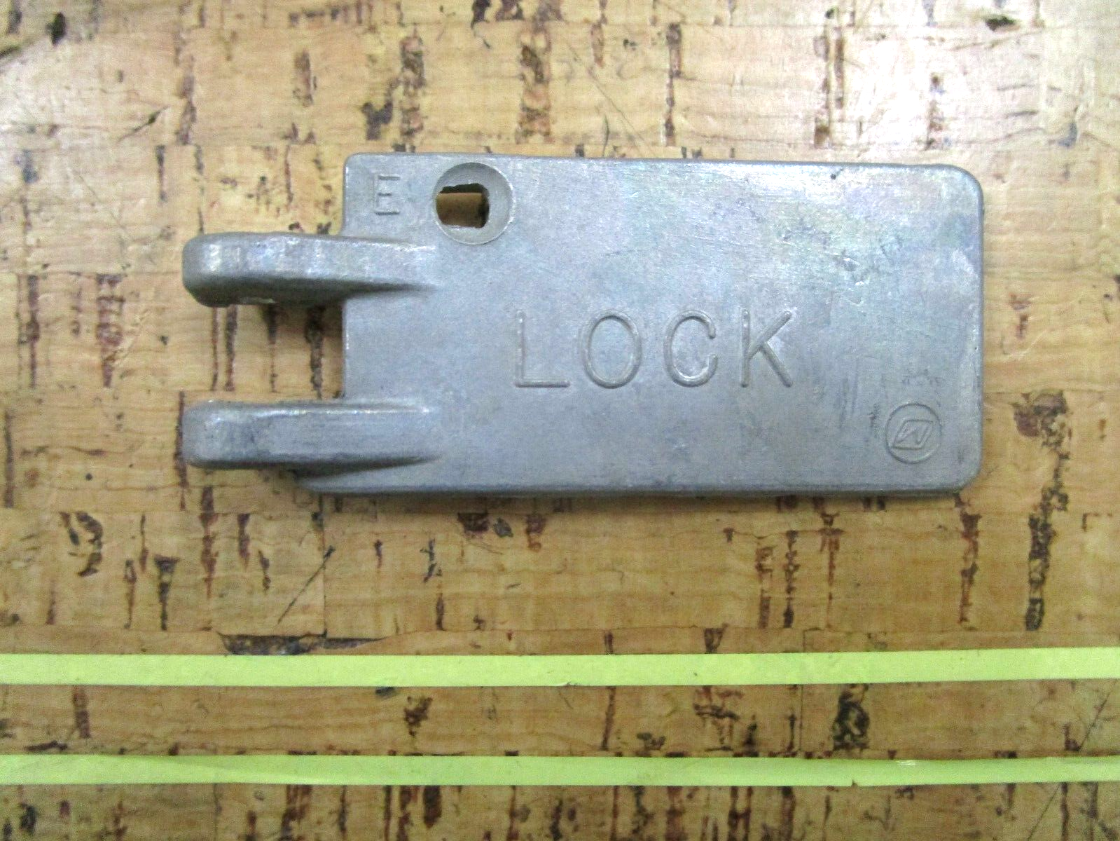 *NEW OEM* 0750 OMC Johnson Evinrude RELEASE LEVER 312463 0312463