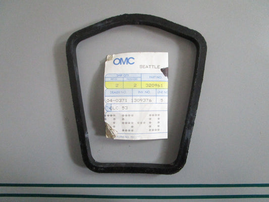 NEW OEM 320961 0320961 OMC Johnson Evinrude Exhaust Seal 0820