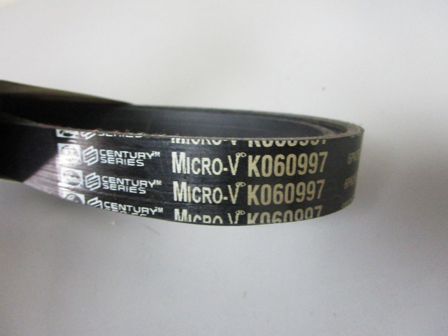 NEW K060997 Gates Micro-V 13/16" x 100 ¼" Serpentine Belt 0720