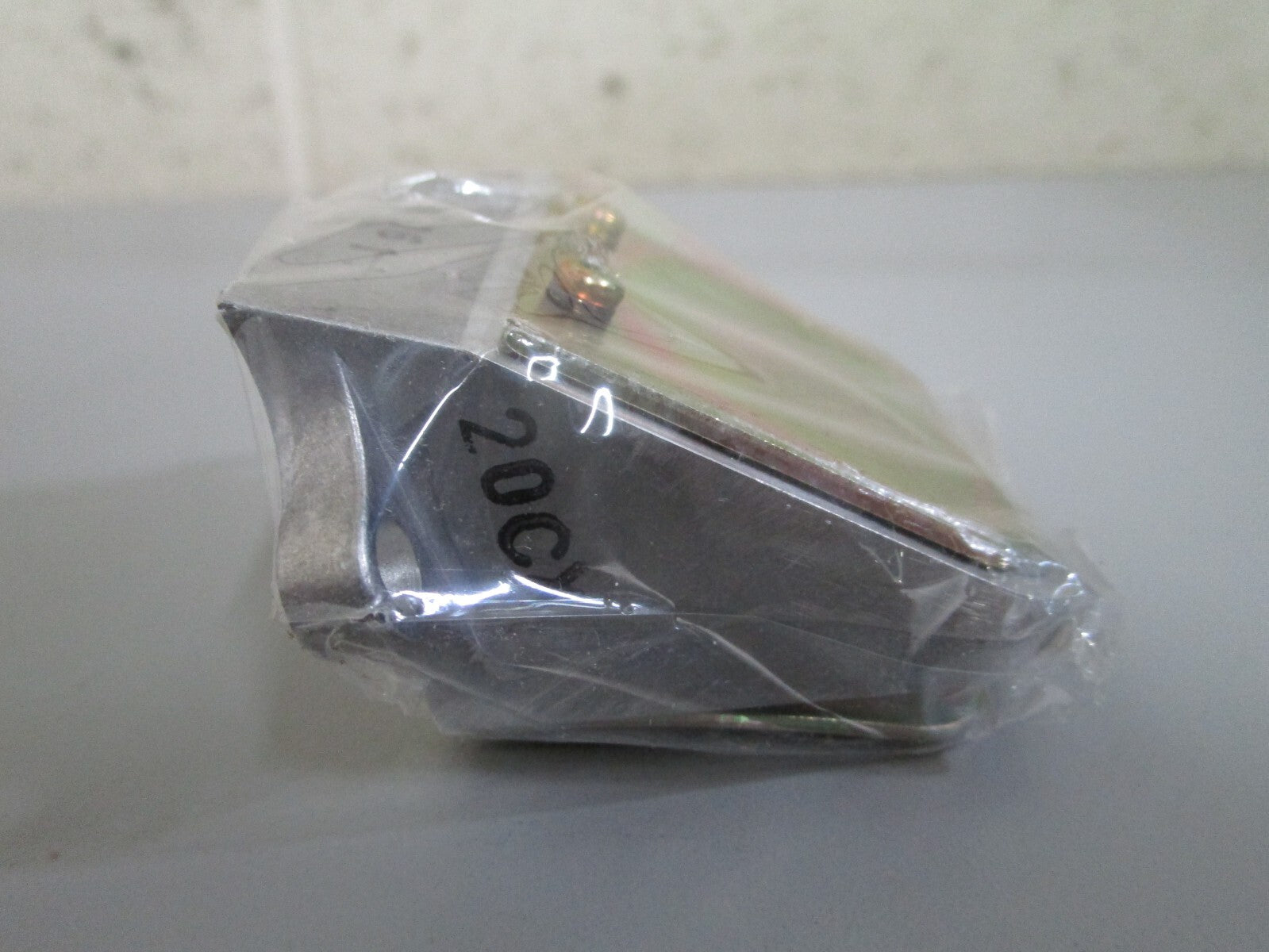 *NEW OEM* 0820 OMC Johnson Evinrude Reed Box Ay 438611 0438611