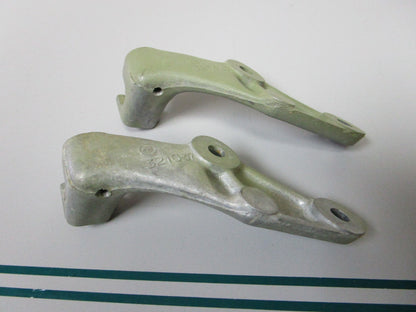 NEW OEM (LOT OF 2) 321637 0321637 OMC Johnson Evinrude Shift Bracket 0810