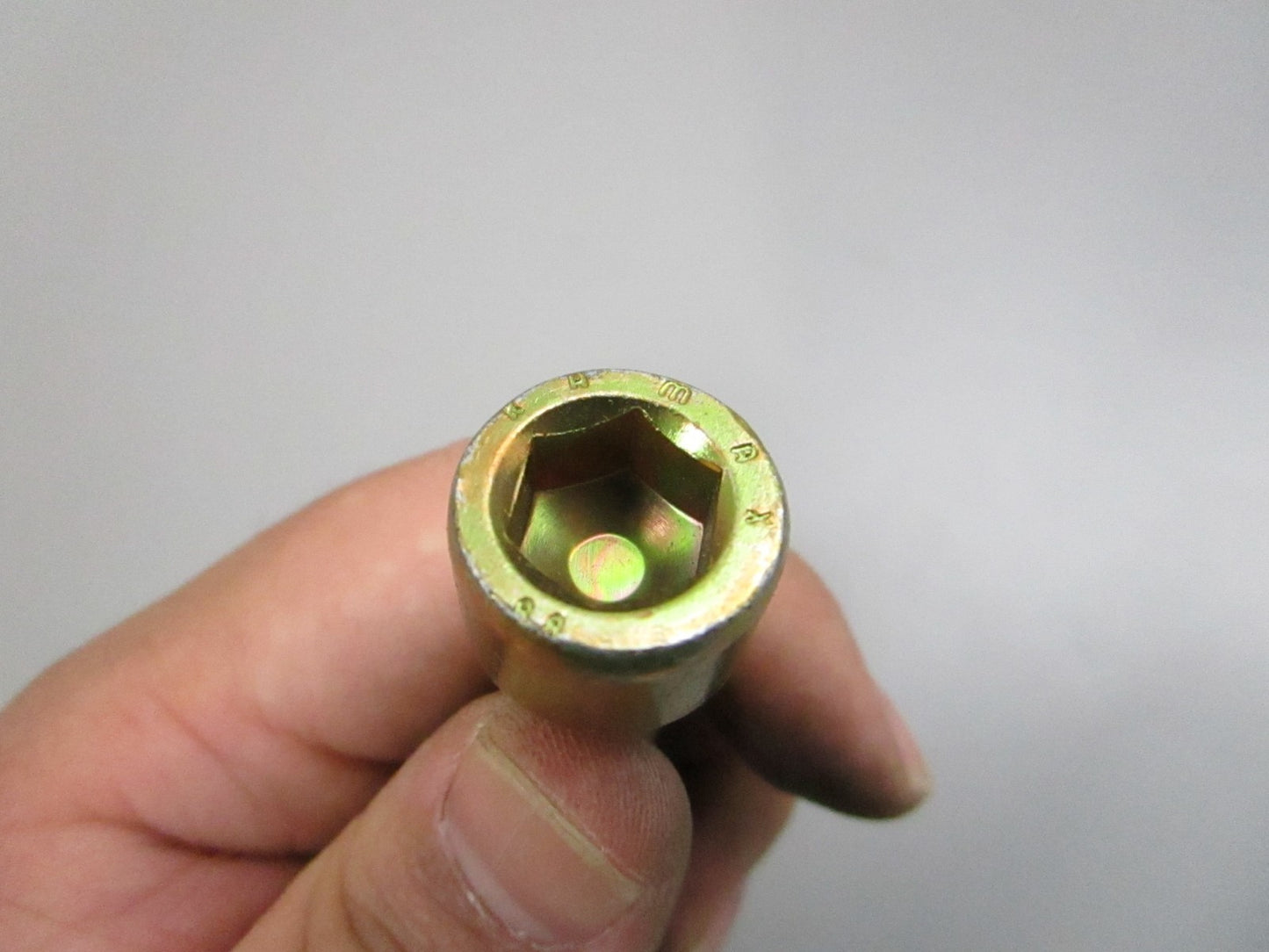NEW OEM 000912012161 Mercedes-Benz Screw 0810