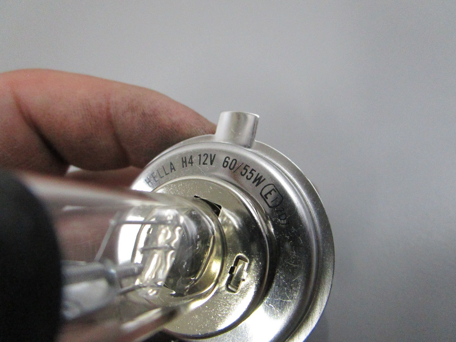 NEW 8GJ002525-131 Hella 12V 60/55W Bulb 0810