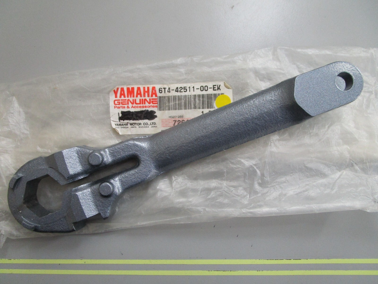 *NEW OEM* 0820 Yamaha Steering Bracket 6T4-42511-00-EK