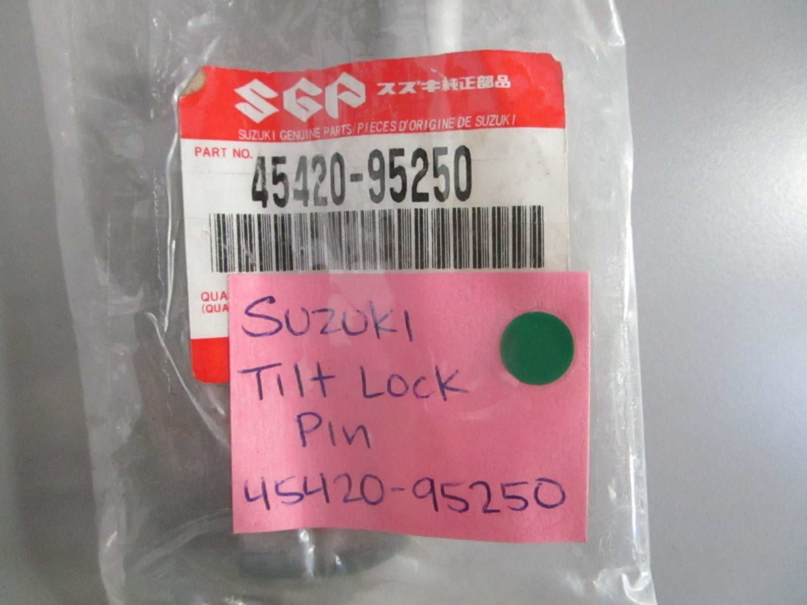 NEW OEM 45420-95250 Suzuki Tilt Lock Pin 0820