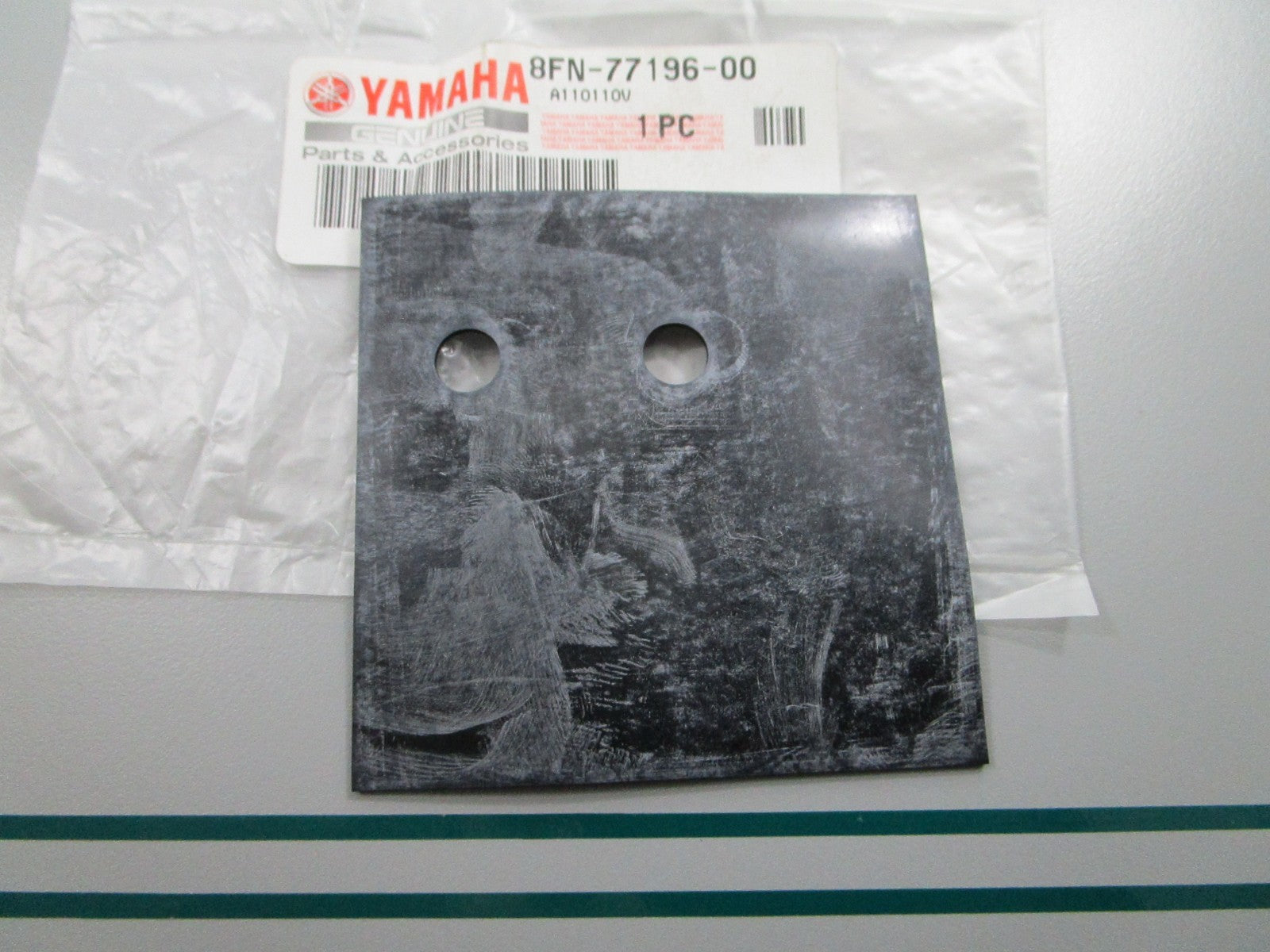 NEW OEM 8FN-77196-00-00 Yamaha Shroud Damper 0810