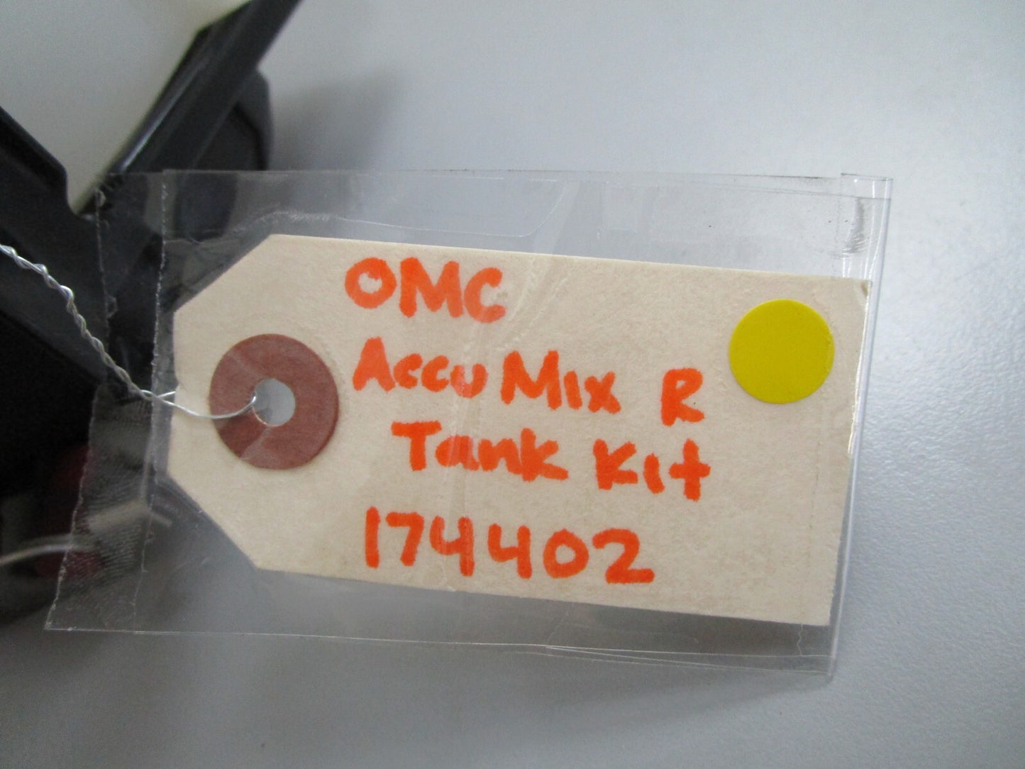 *NEW OEM* 0820 OMC Johnson Evinrude AccuMix R Tank Kit 174402 0174402