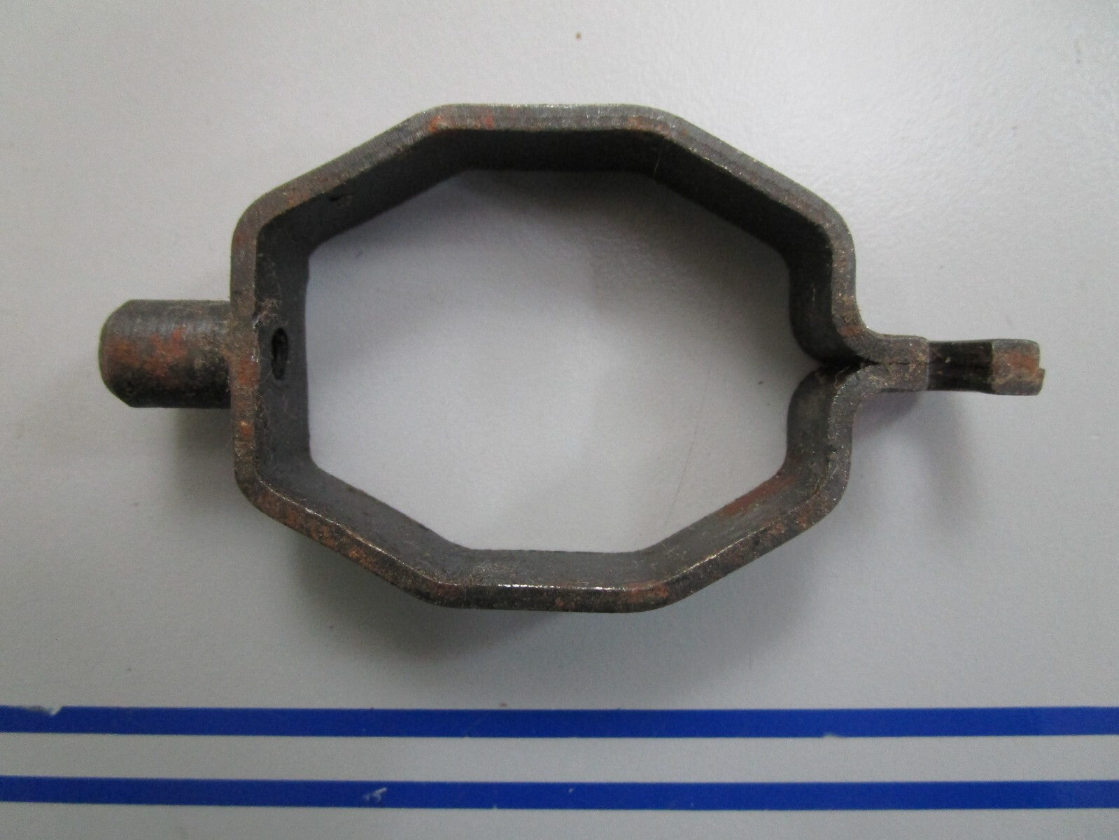 *NEW OEM* 0820 OMC Johnson Evinrude Yoke Connector 390023 0390023