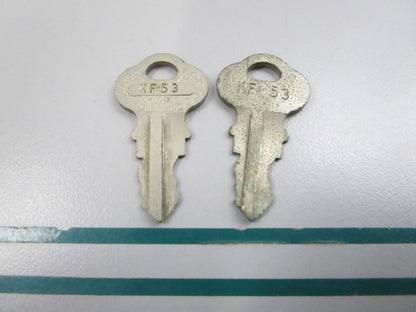 NEW OEM (LOT OF 2) 501568 0501568 OMC Johnson Evinrude KF53 Ignition Key 0810