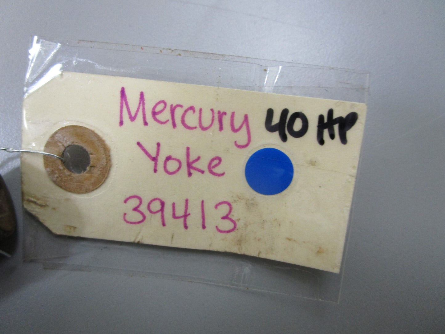 *NEW OEM* 0810 Mercury Quicksilver 40HP Yoke 39413