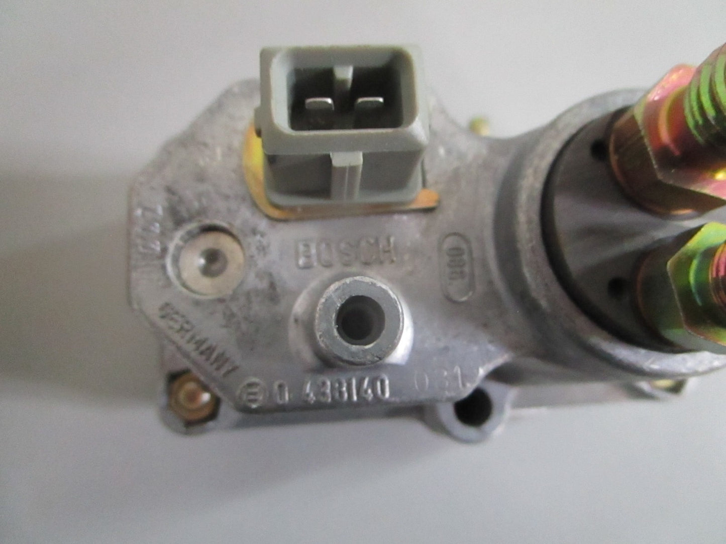 NEW OEM 0438140031 Bosch Warm-Up Regulator 0820
