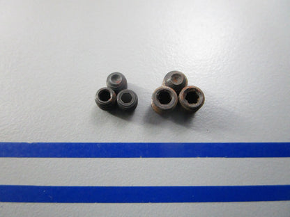 NEW OEM 380676 0380676 OMC Johnson Evinrude Screw Set Assembly 0810