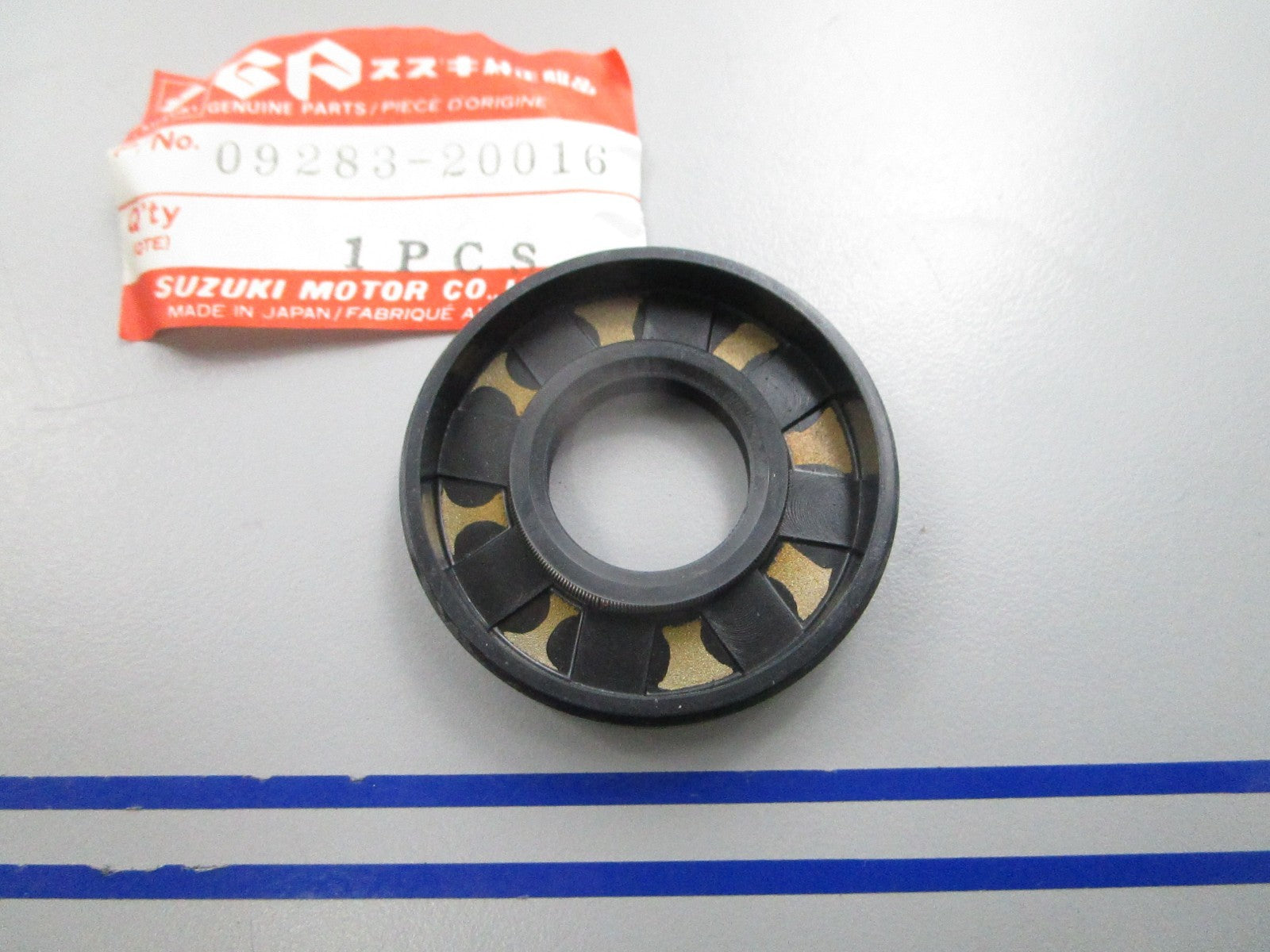 NEW OEM Suzuki 09283-20016 Oil Seal 0810