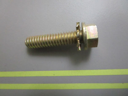 *NEW OEM* 0810 OMC Johnson Evinrude Screw 307062 0307062