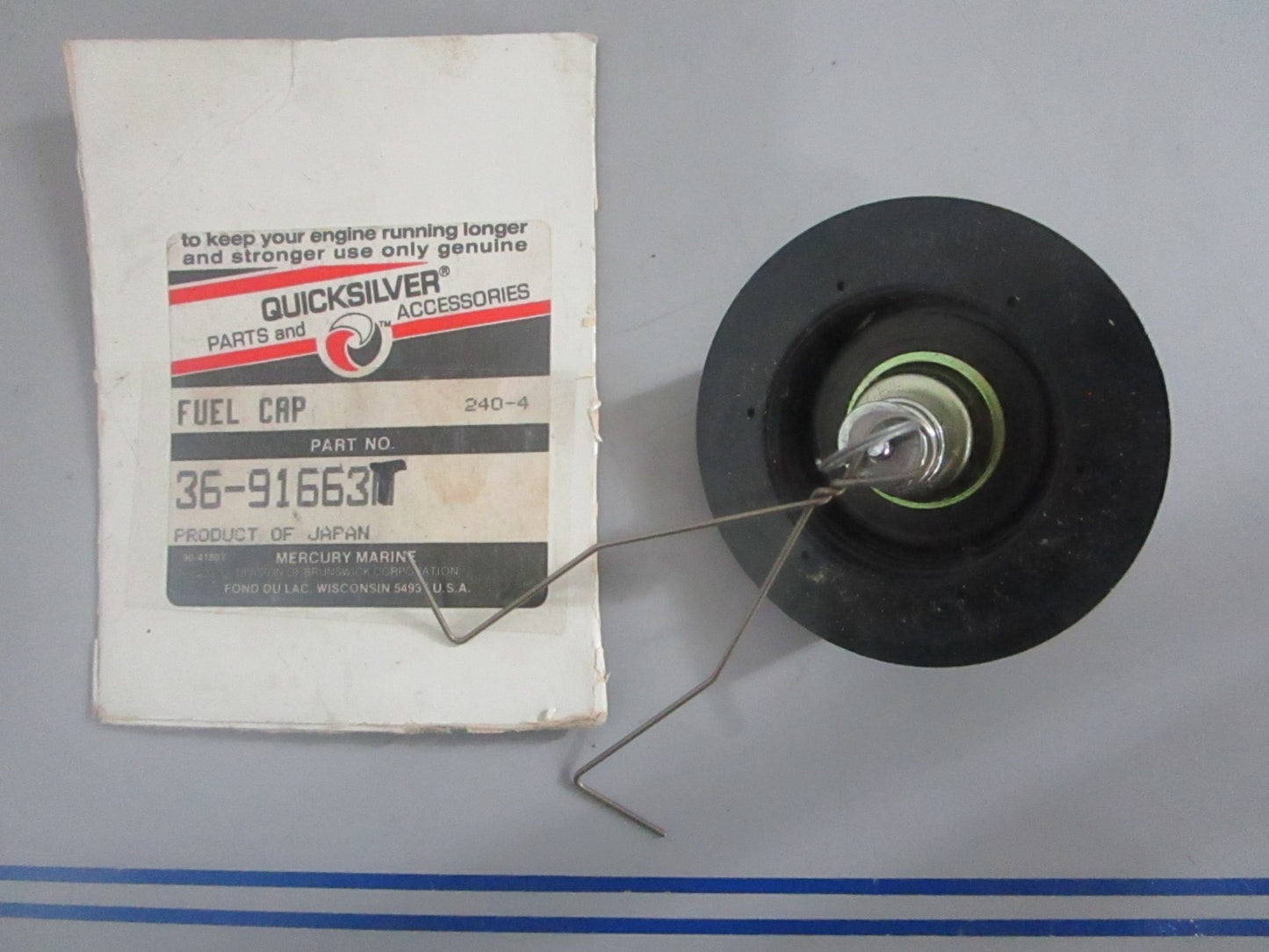 *NEW OEM* 0820 Mercury Quicksilver Fuel Cap 36-91663M 36-91663T