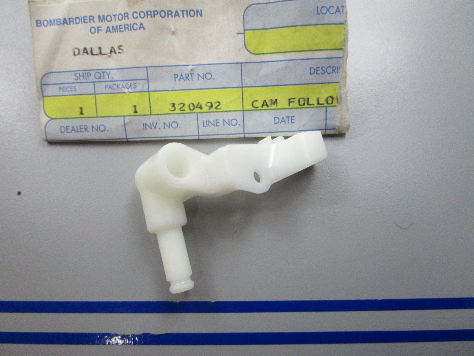 *NEW OEM* 0810 OMC Johnson Evinrude Cam Follower 320492 0320492