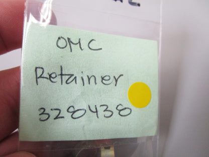 *NEW OEM* 0810 OMC Johnson Evinrude Retainer 328438 0328438