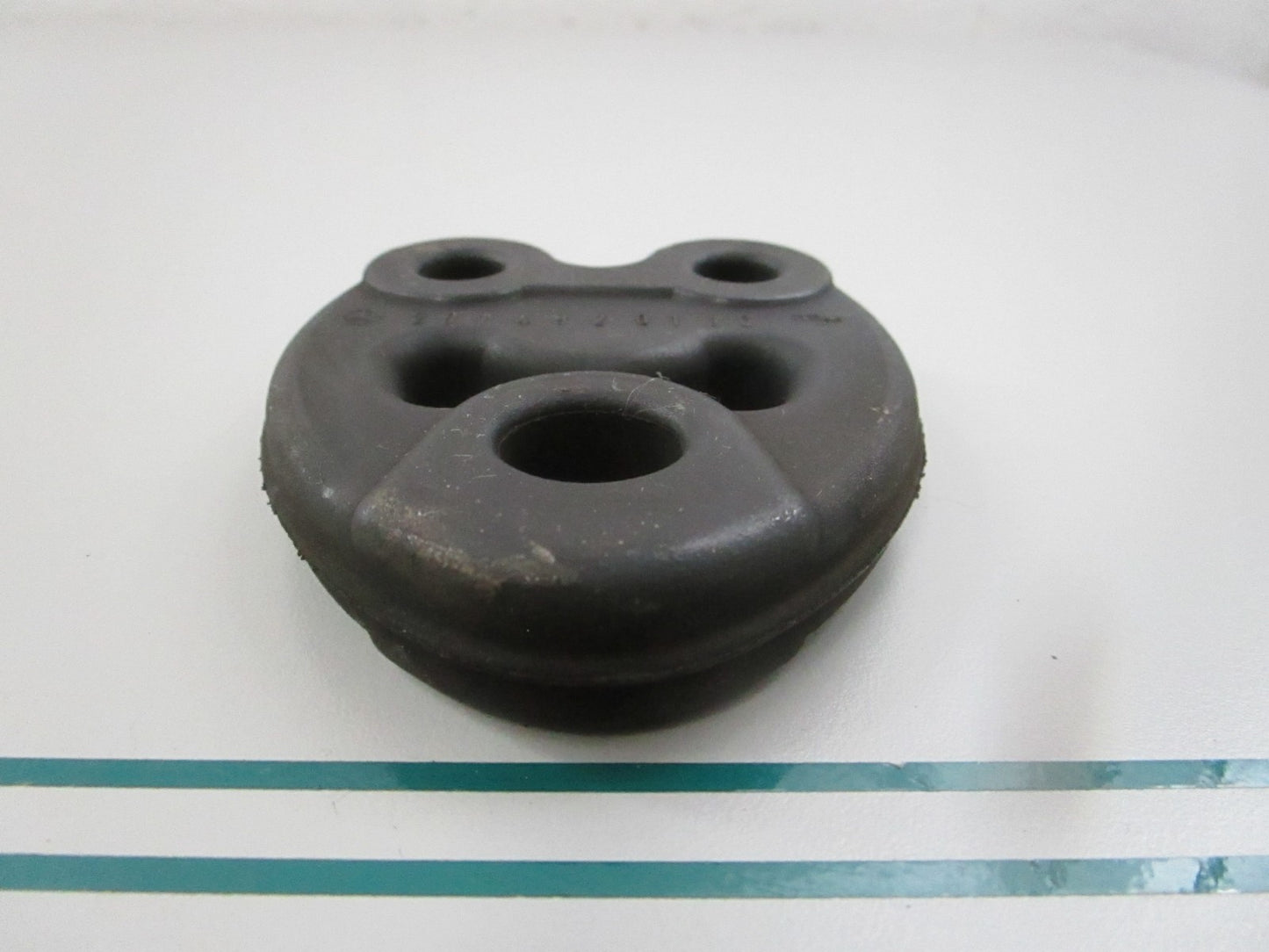 NEW OEM 2014920116 Mercedes-Benz Exhaust Hanger 0810
