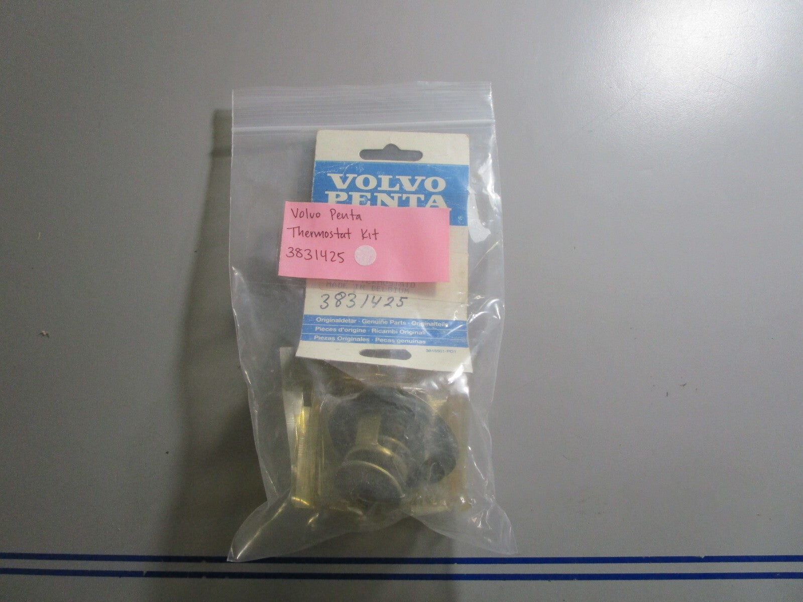 *NEW OEM* 0810 Volvo Penta Thermostat Kit 3831425