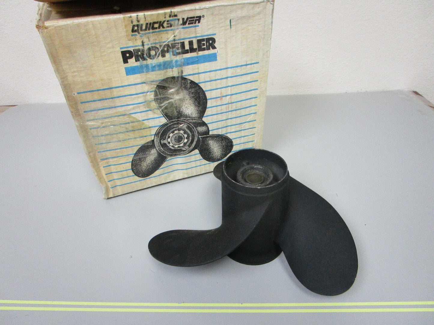 *NEW OEM* 0720 Mercury Quicksilver 5 6 8 9 9.9 10 15 9 x 9P Propeller 48-828156A