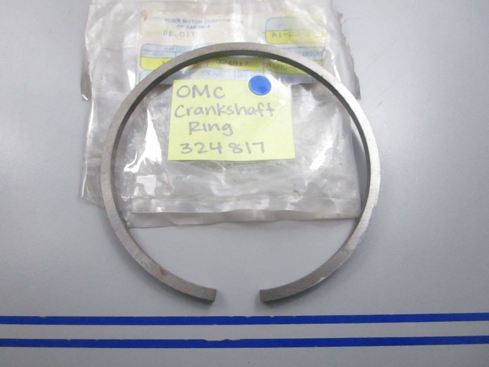 NEW OEM 324817 0324817 OMC Johnson Evinrude Crankshaft Ring 0810