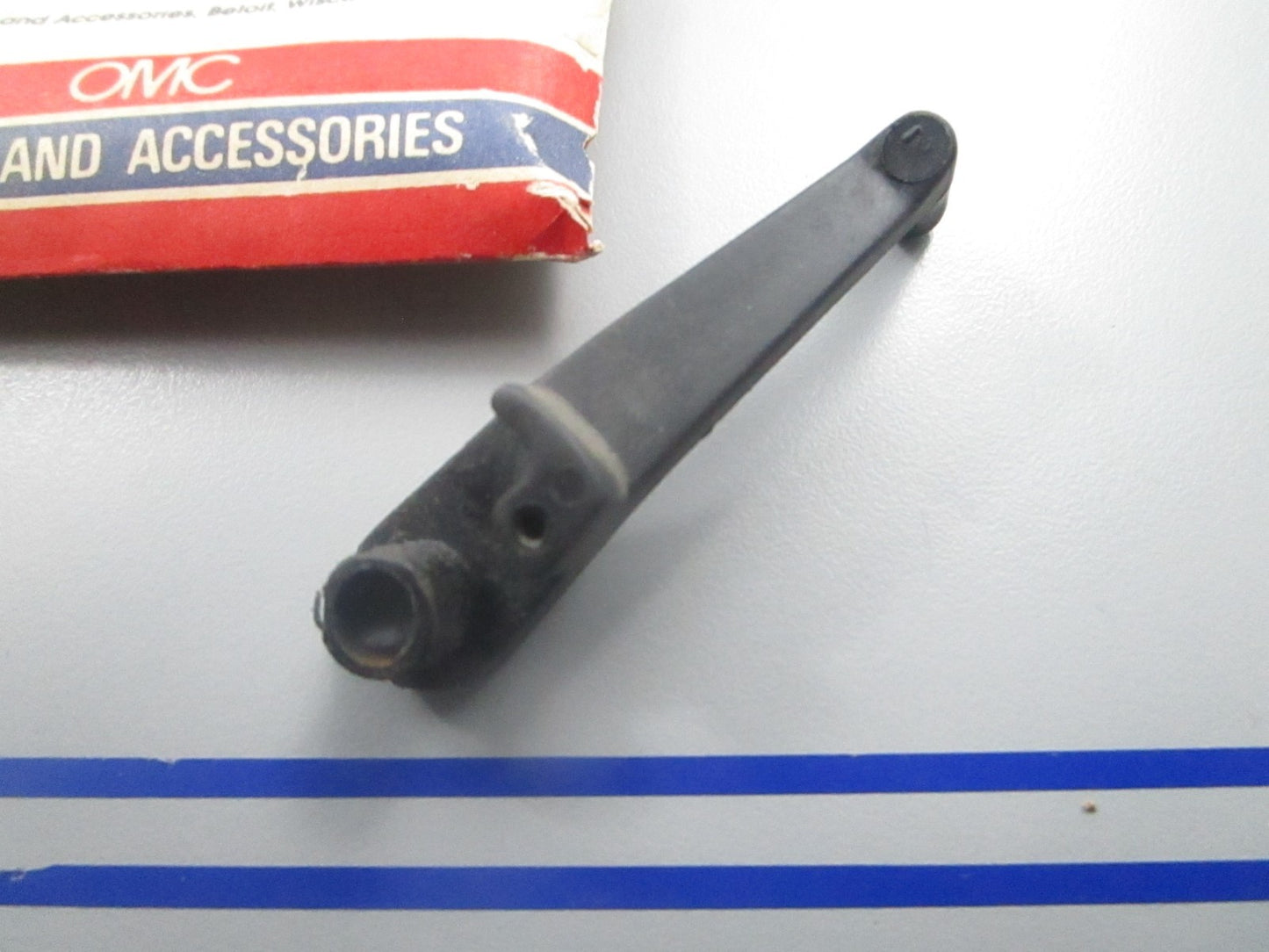 *NEW OEM* 0810 OMC Johnson Evinrude Trim Sender Arm 911800 0911800