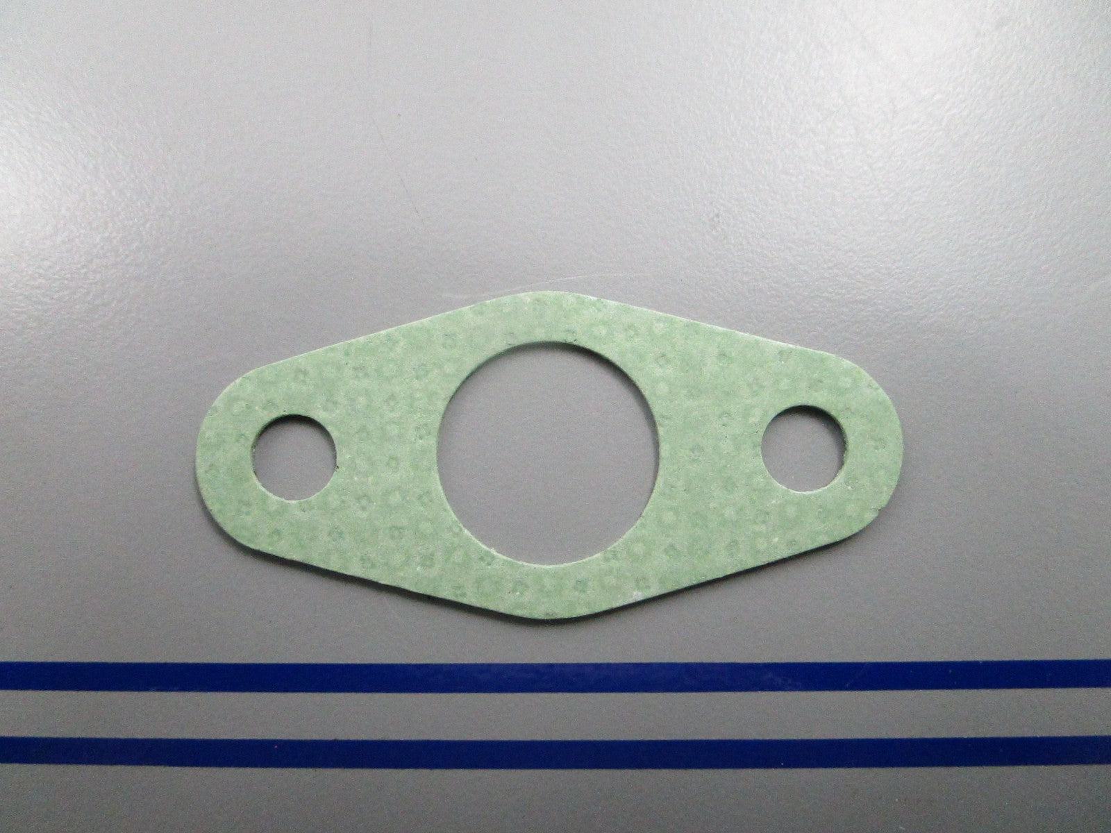 *NEW OEM* 0810 Volvo Penta Gasket 470993