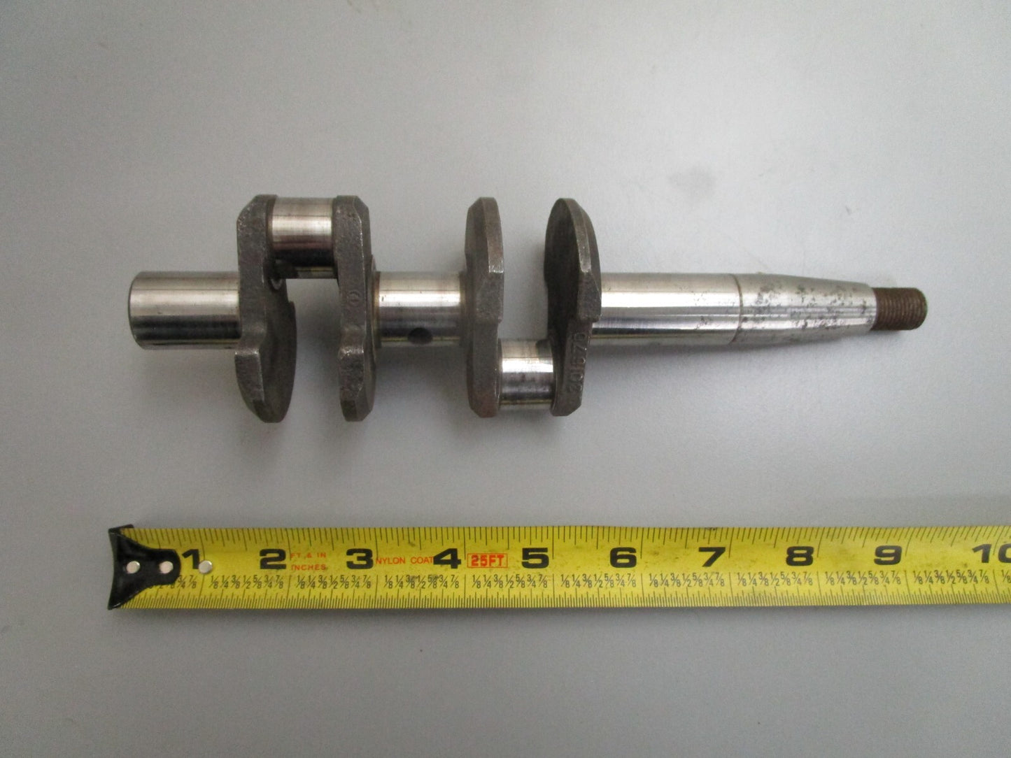 *NEW OEM* 0820 OMC Johnson Evinrude 5HP Crankshaft 376041 0376041