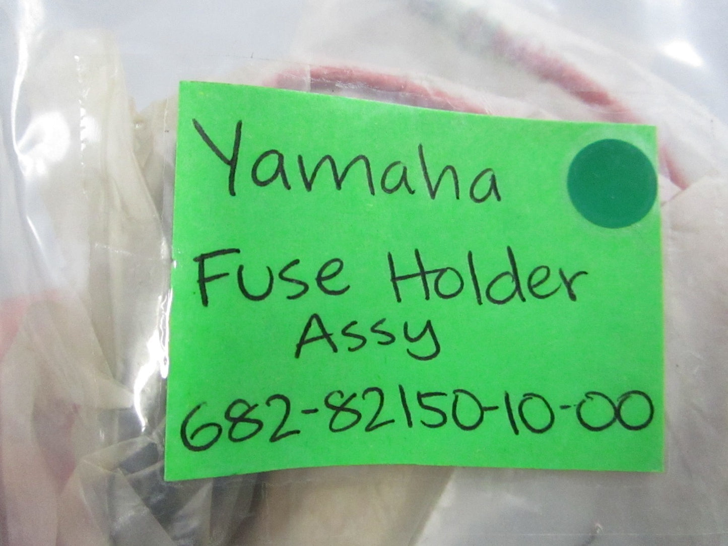 NEW OEM 682-82150-10-00 Yamaha Fuse Holder Assembly 0810