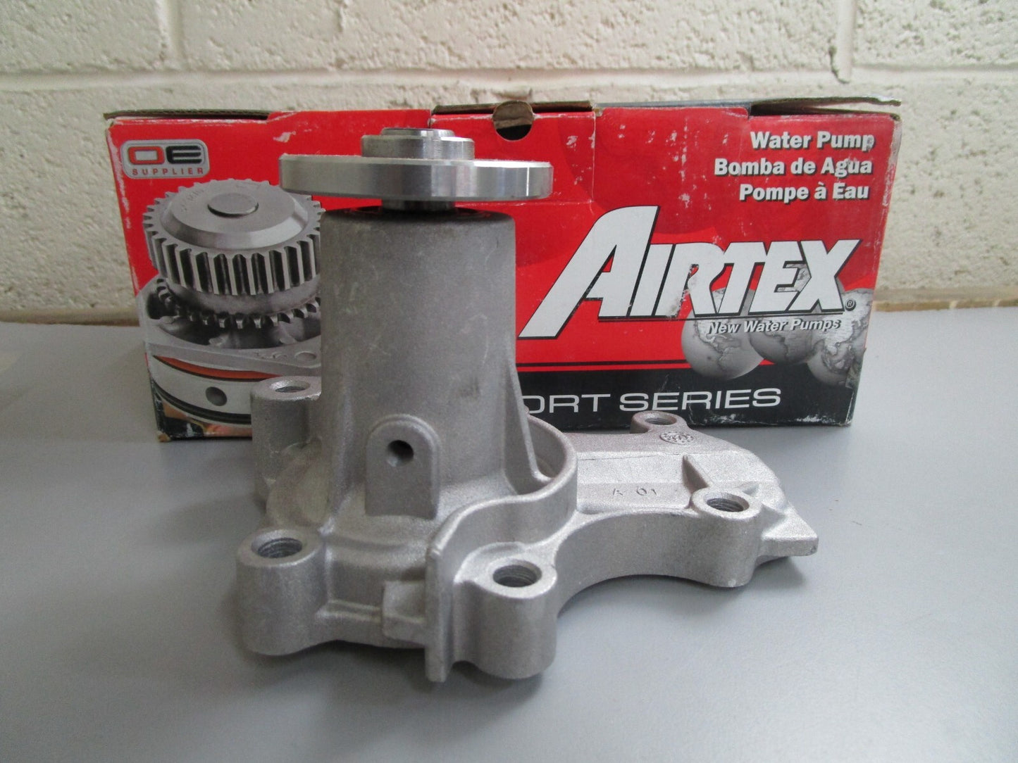 *NEW* 0820 Airtex Water Pump AW9359