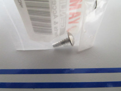NEW OEM 97780-40012 Yamaha Tapping Screw 0810