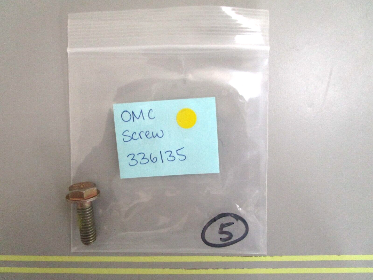 *NEW OEM* 0750 OMC Johnson Evinrude SCREW 336135 0336135