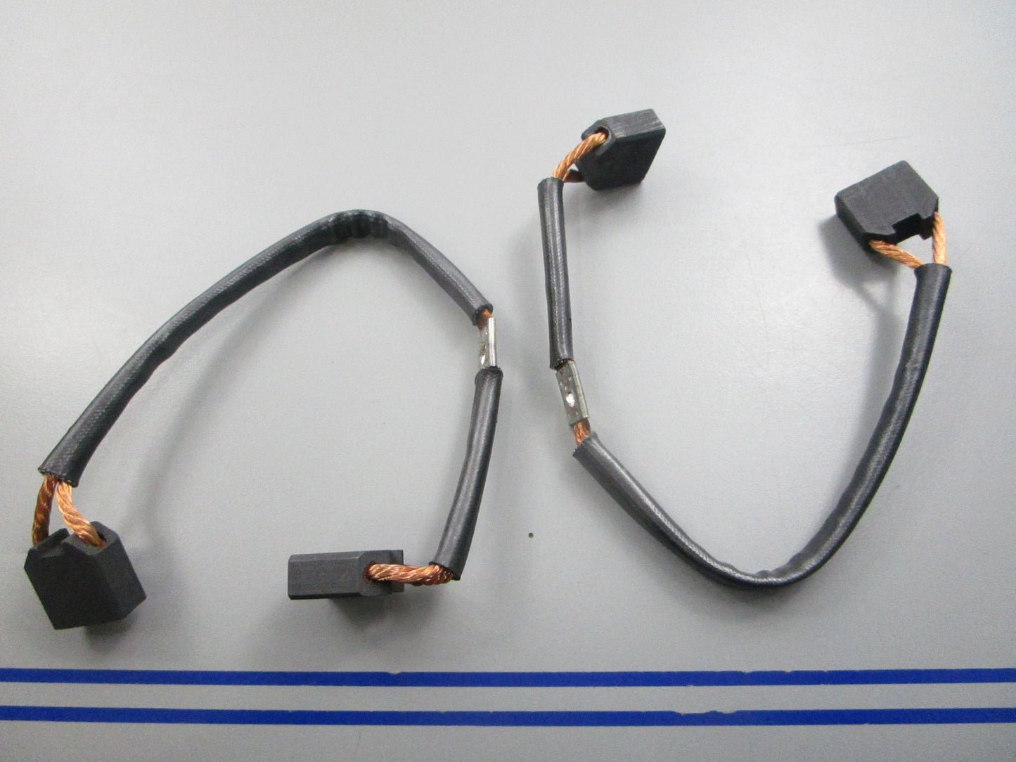 NEW CR116832 For: Crown Total Source Brush Set 0810