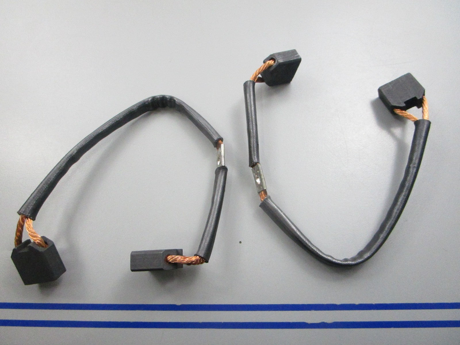NEW CR116832 For: Crown Total Source Brush Set 0810