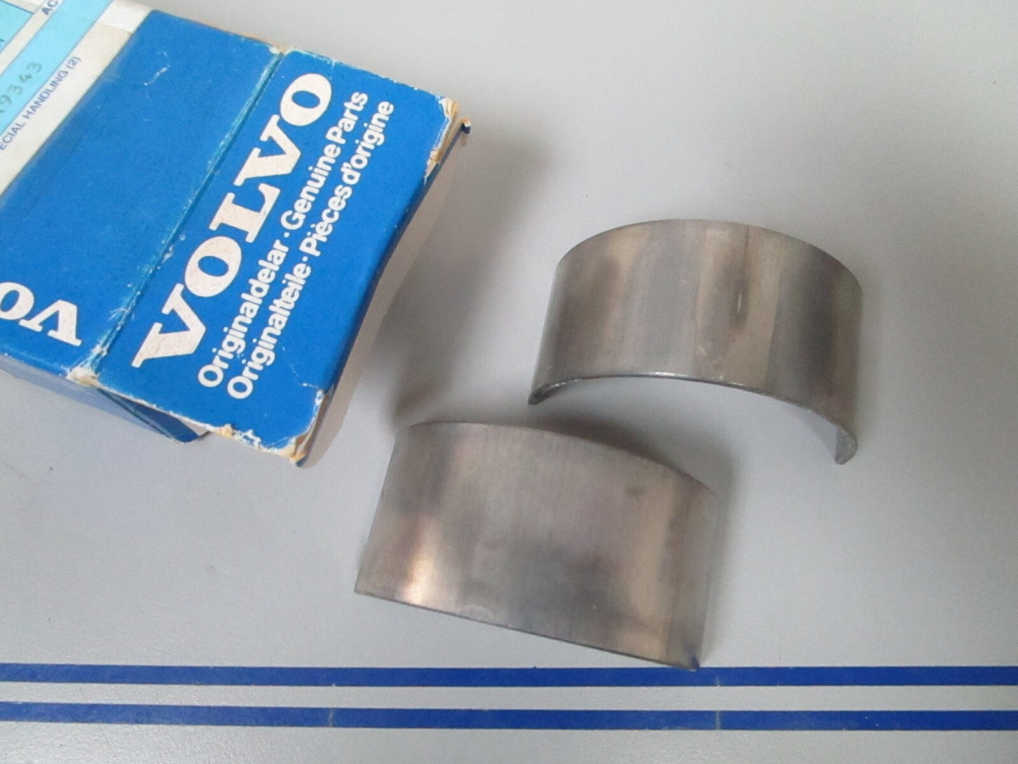 *NEW OEM* 0810 Volvo Penta Main Bearing 875493