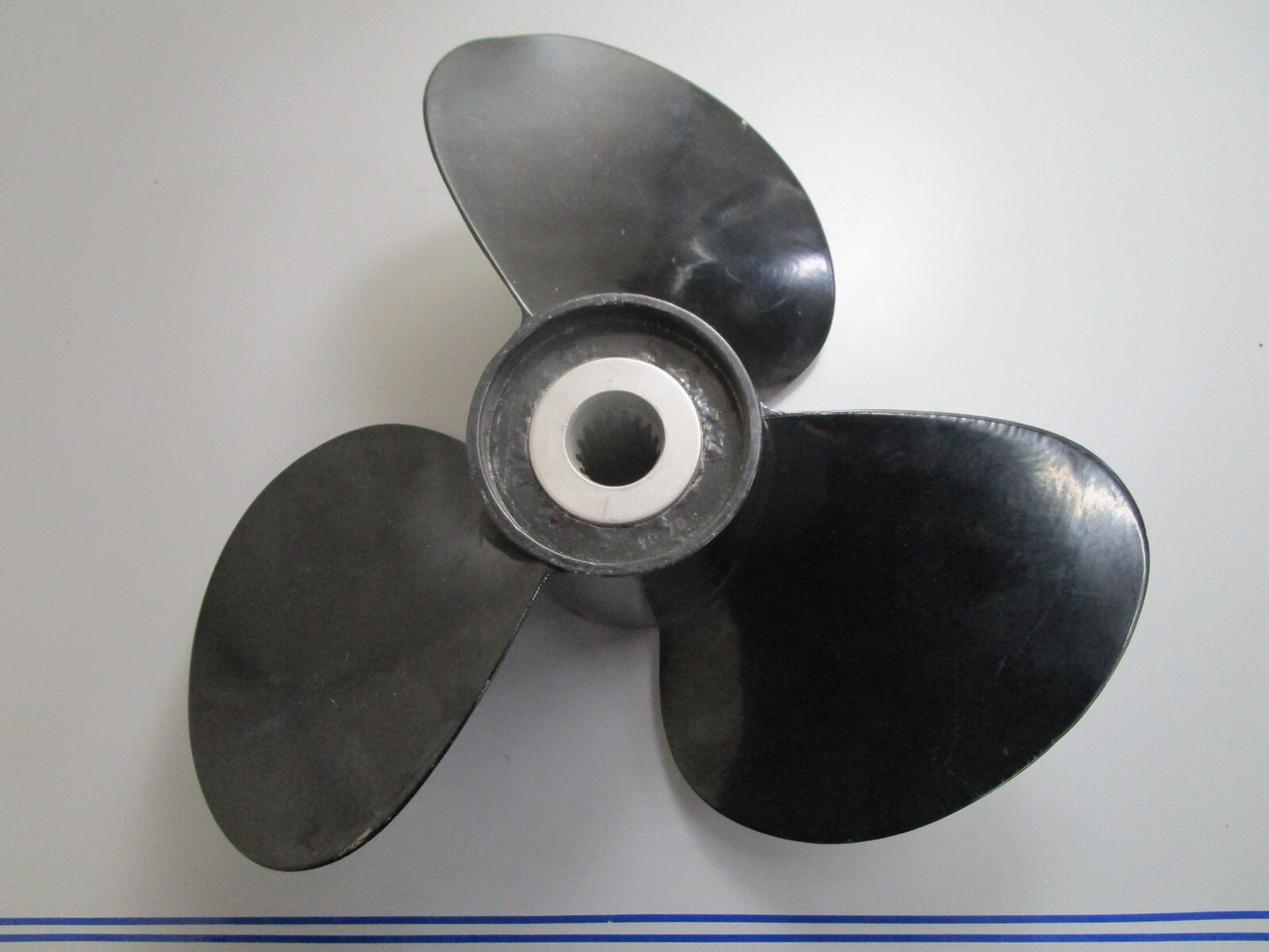 *NEW OEM* 0820 Volvo Penta 14×19 Propeller 854993