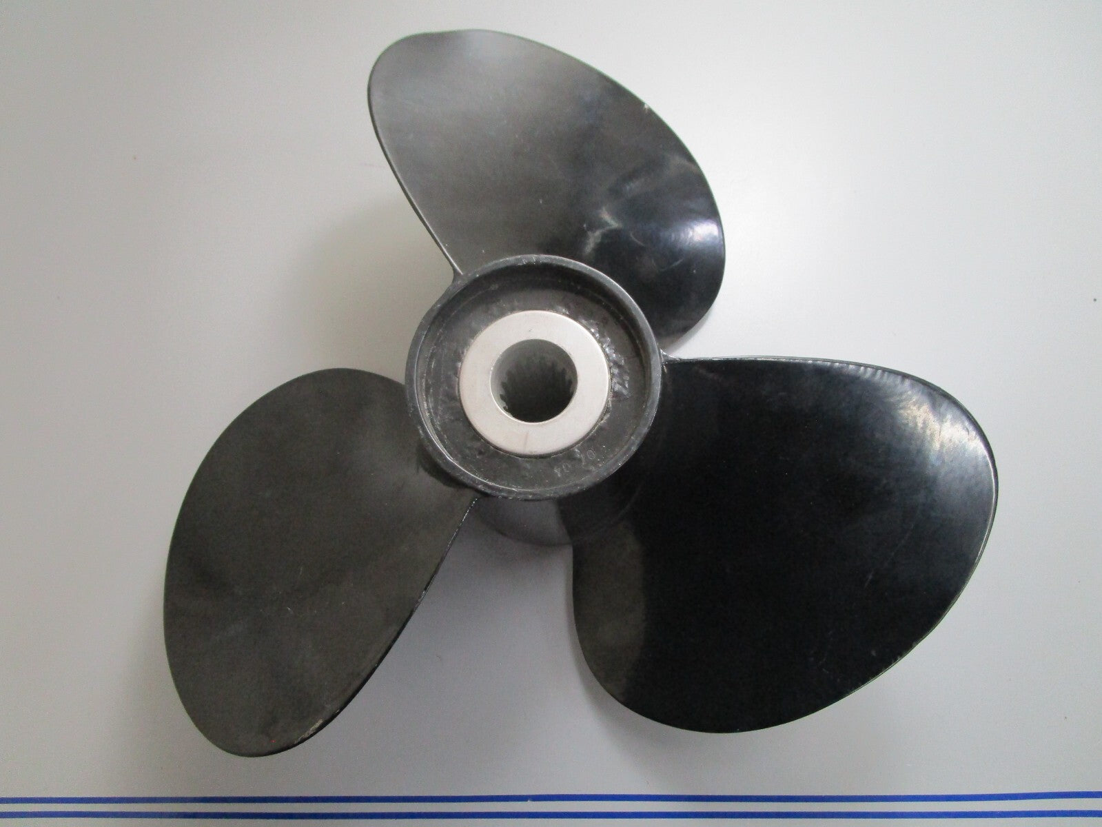 *NEW OEM* 0820 Volvo Penta 14×19 Propeller 854993