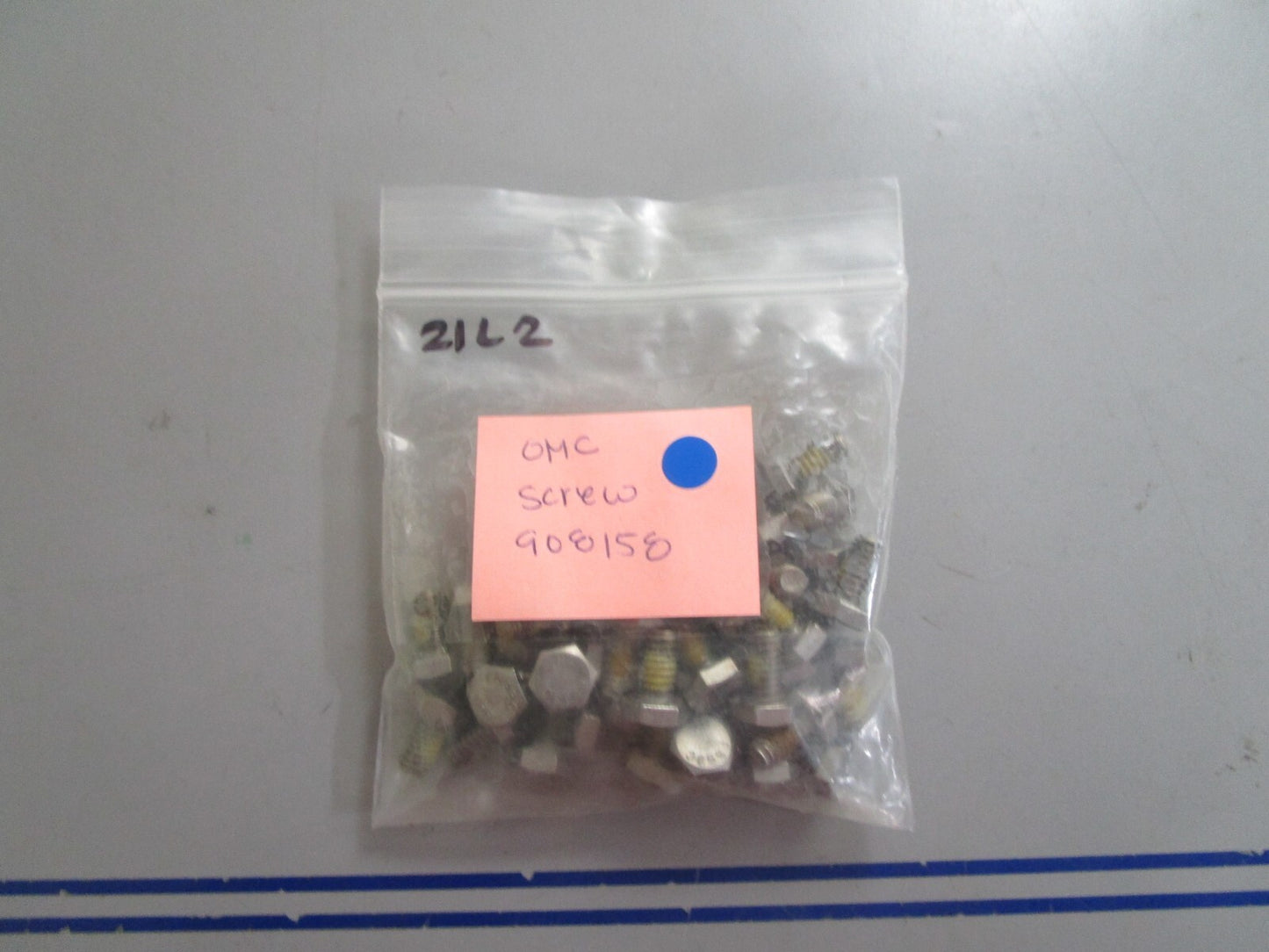 *NEW OEM* (LOT OF 2) 0720 OMC Johnson Evinrude Screw 908158 0908158