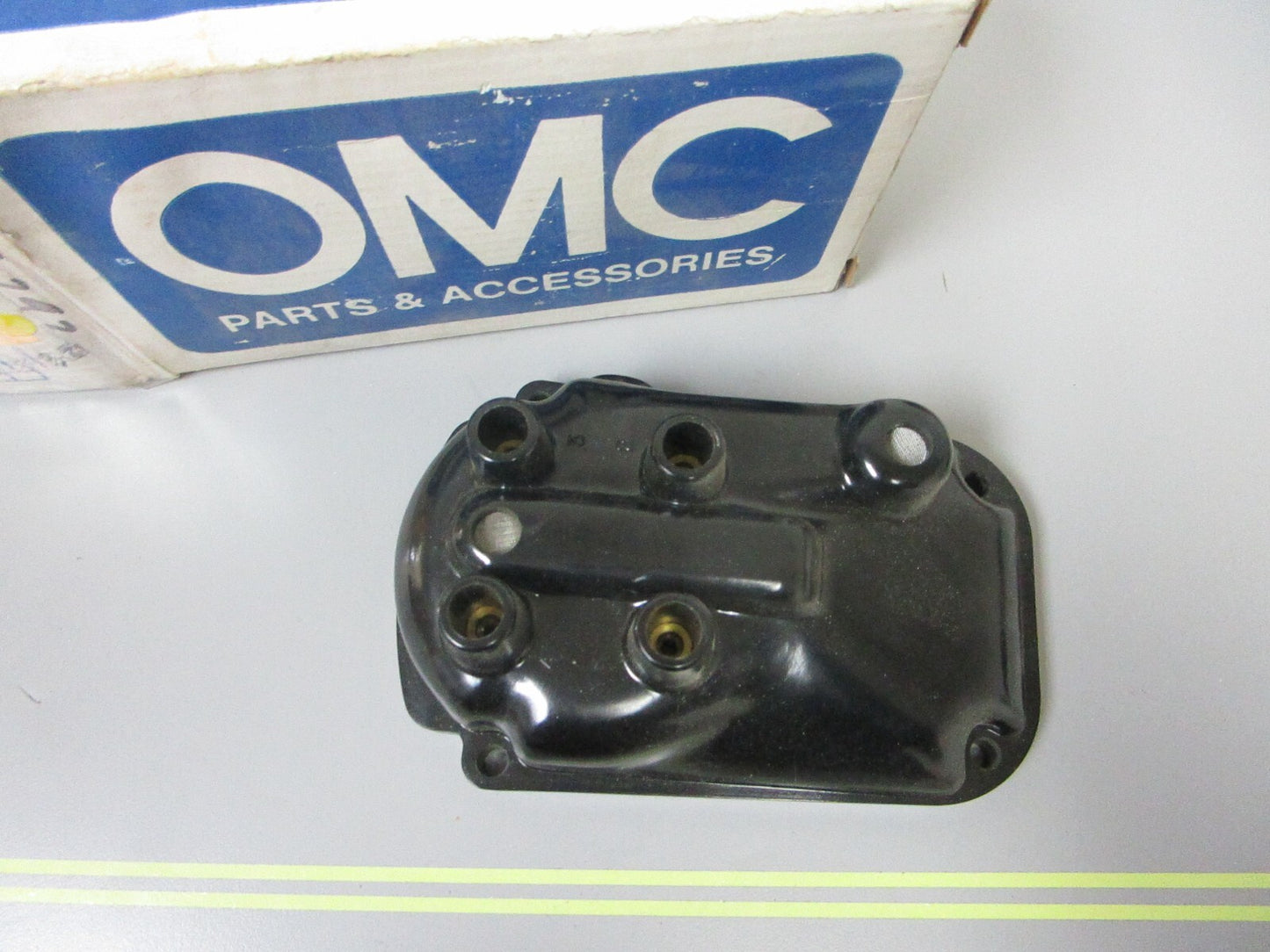 *NEW OEM* 0720 OMC Johnson Evinrude Distributor Cap 580292 0580292