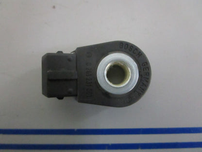NEW OEM 0261231001 Bosch Knock Sensor 0820