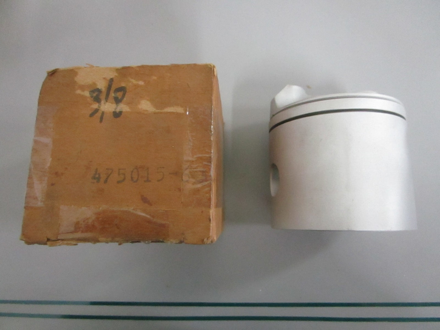NEW OEM 700-F475015-6 Mercury Force Piston 0820