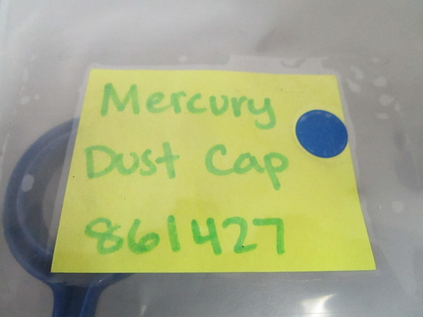 *NEW OEM* 0810 Mercury Quicksilver Dust Cap 861427