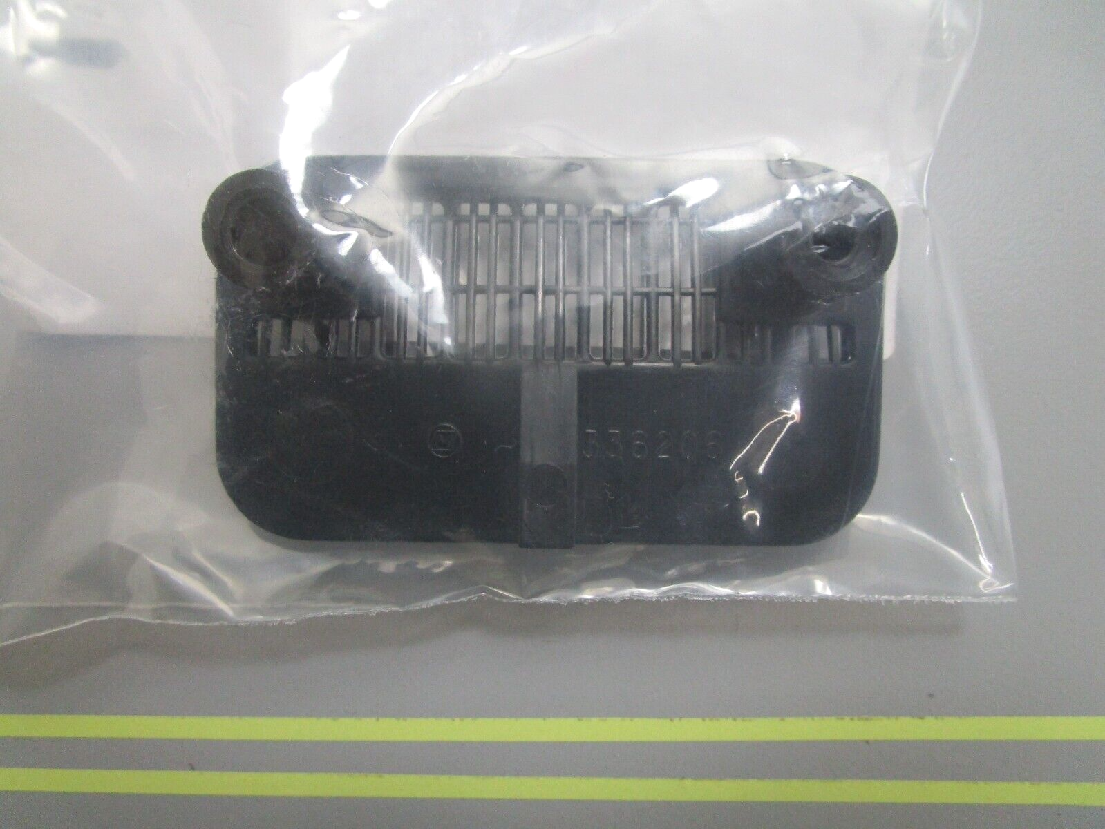 *NEW OEM* 0810 OMC Johnson Evinrude Water Inlet Screen 336206 0336206