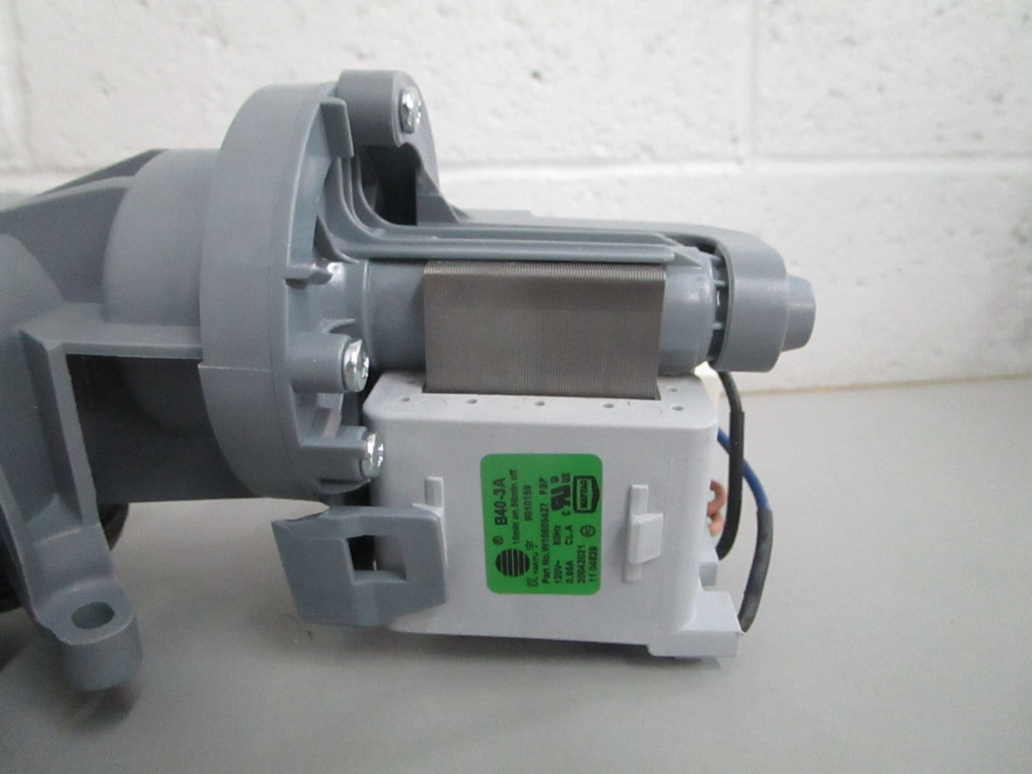 *NEW OEM* 0820 Whirlpool Water Pump W10605427 WPW10605427