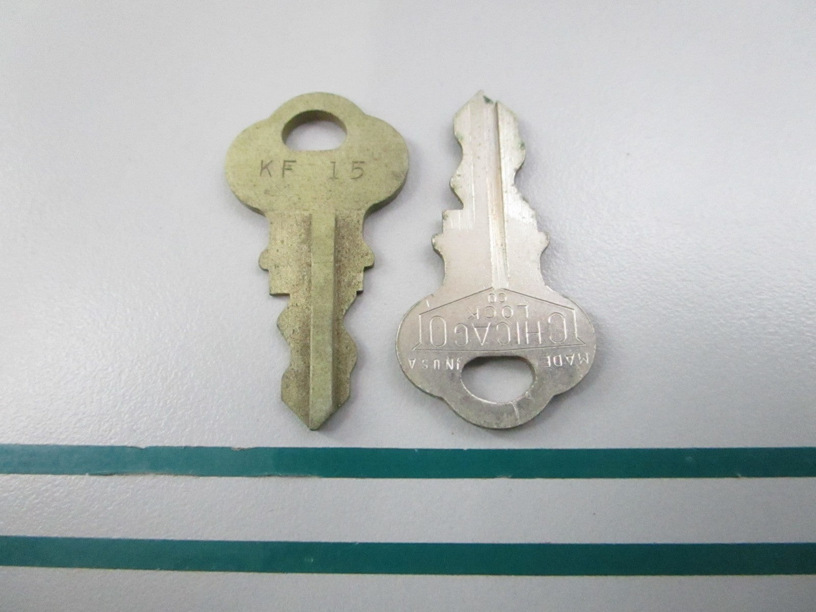 NEW OEM (LOT OF 2) 501530 0501530 OMC Johnson Evinrude KF 15 Ignition Key 0810