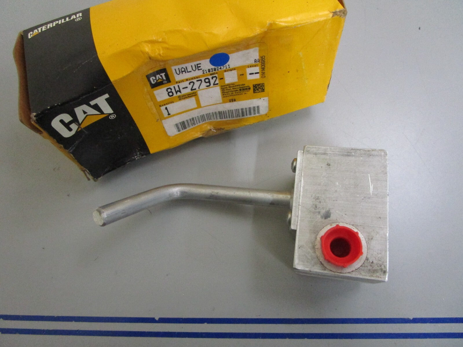 *NEW OEM* 0820 CAT Valve 8W-2792