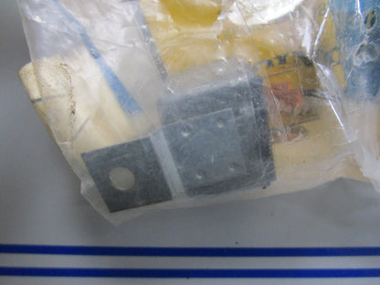 *NEW OEM* 0810 Volvo Penta Relay 876038