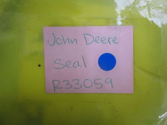 *NEW OEM* 0770 John Deere Seal R33059